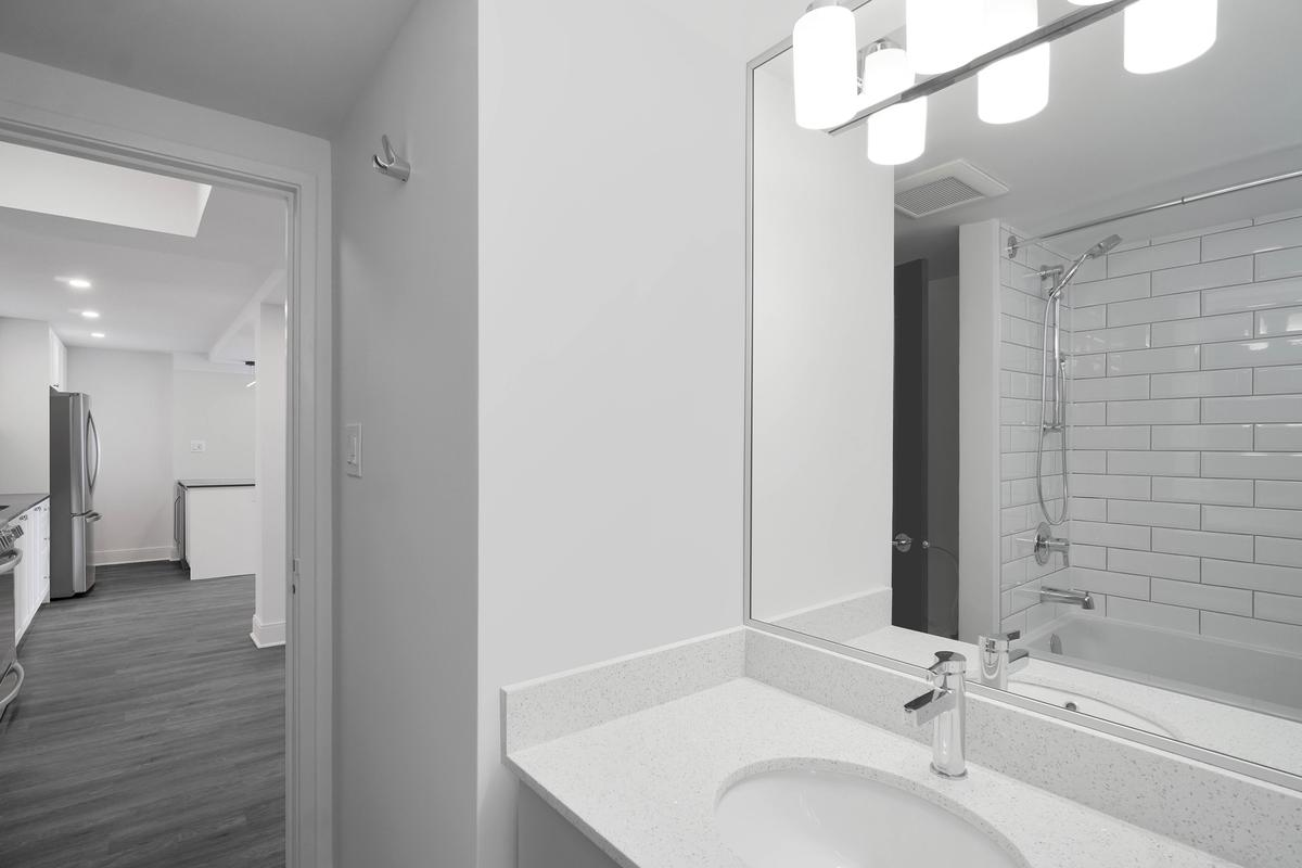 2222 Bellevue Avenue - Photo 6