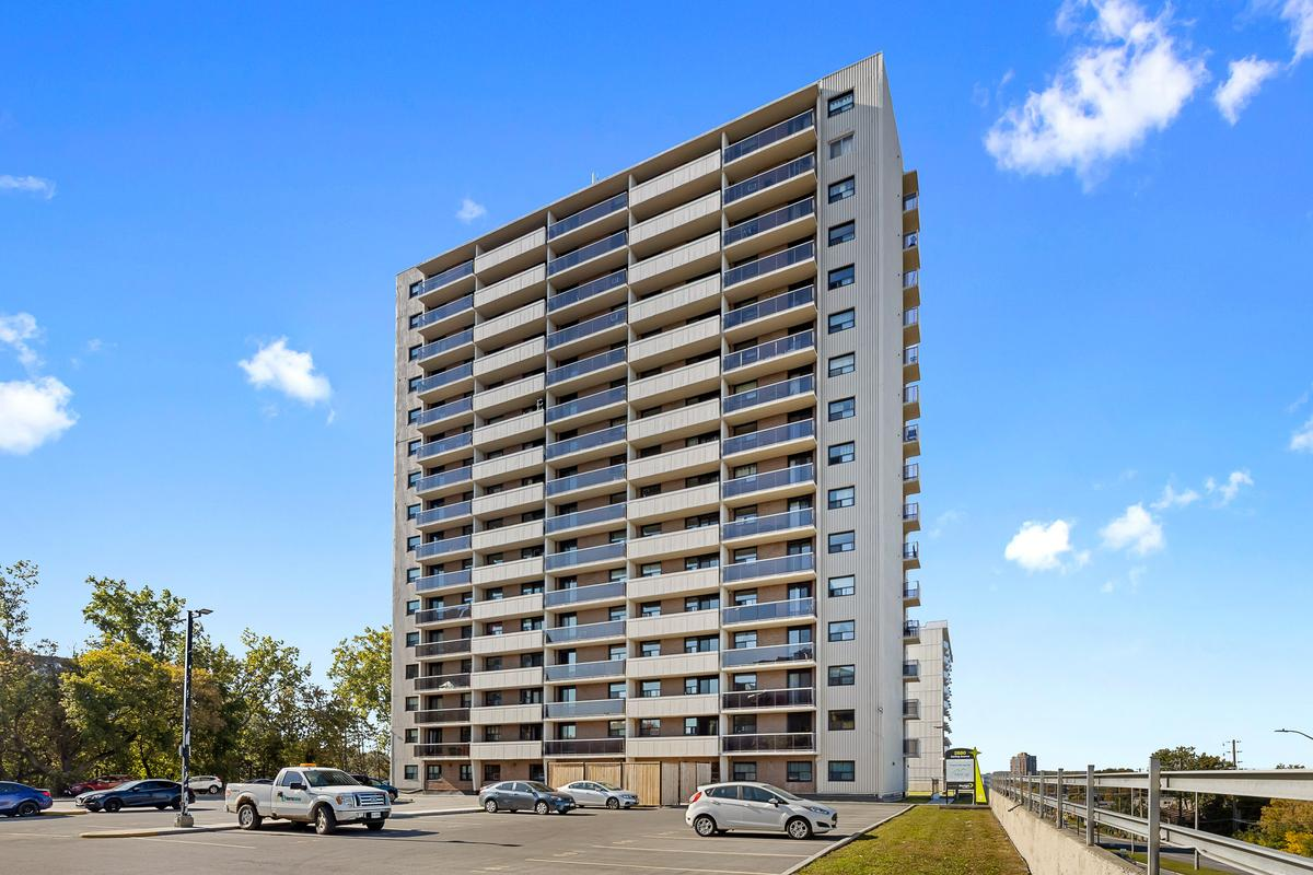 2880-2900 Carling Avenue - Photo 3