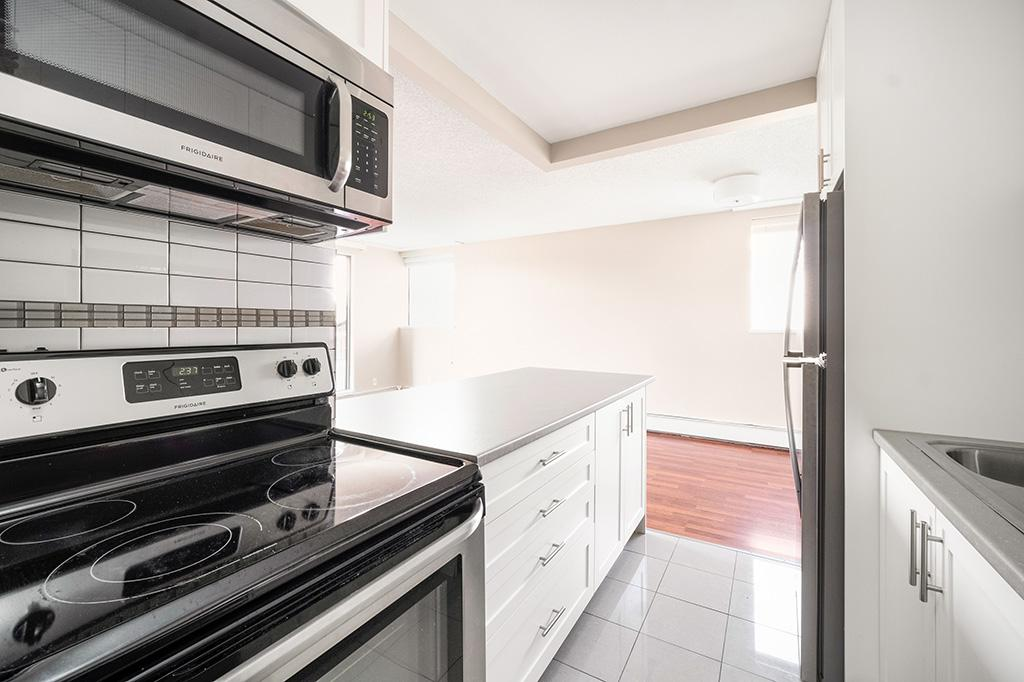 737 Carnarvon Street - Photo 3