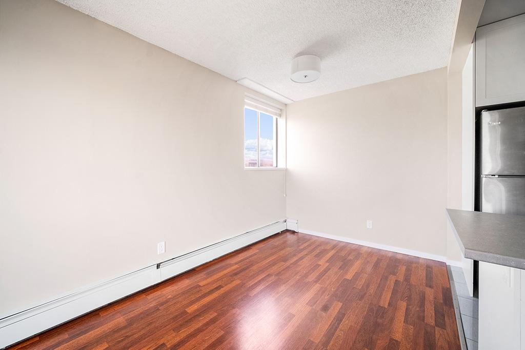 737 Carnarvon Street - Photo 8