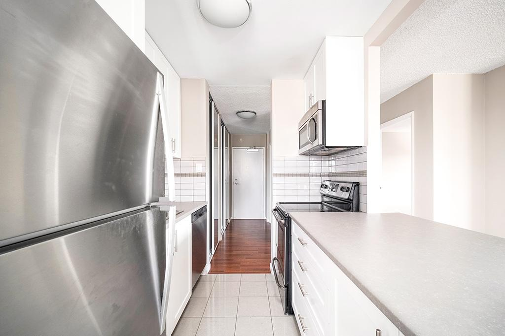 737 Carnarvon Street - Photo 14
