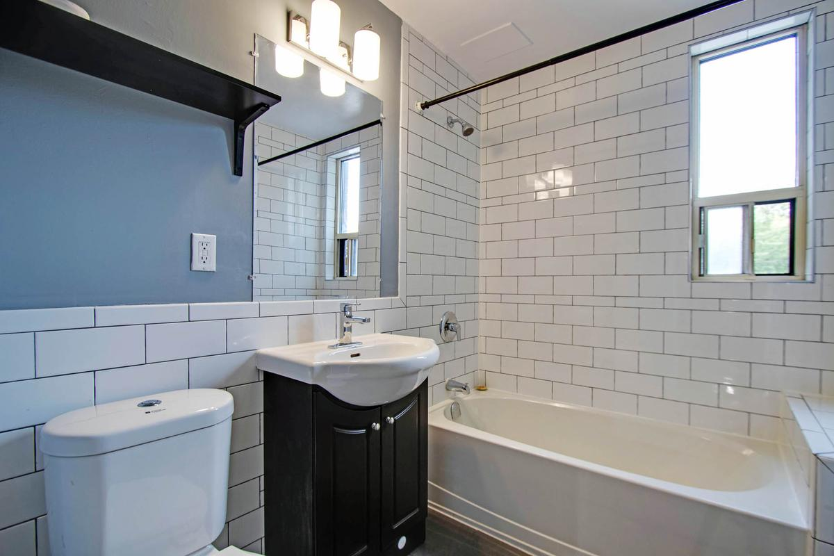 1 Crown Hill Place - Photo 3
