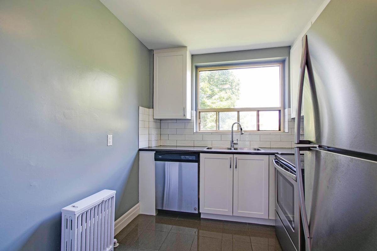 1 Crown Hill Place - Photo 4