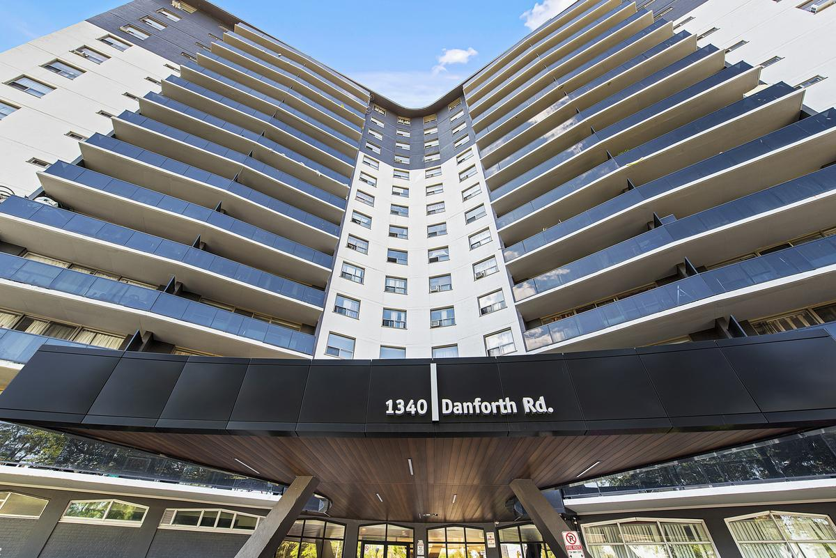 1340 Danforth Road - Photo 2