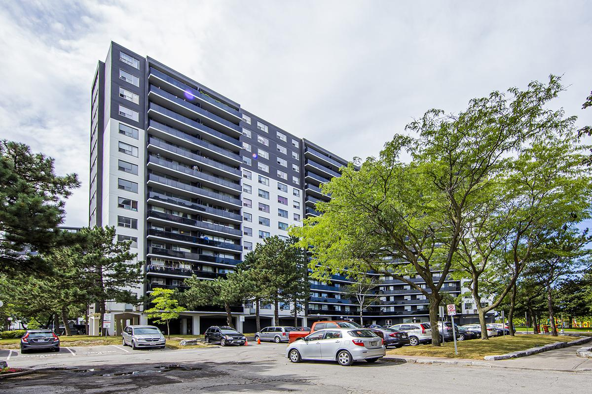 1360 Danforth Road - Photo 2