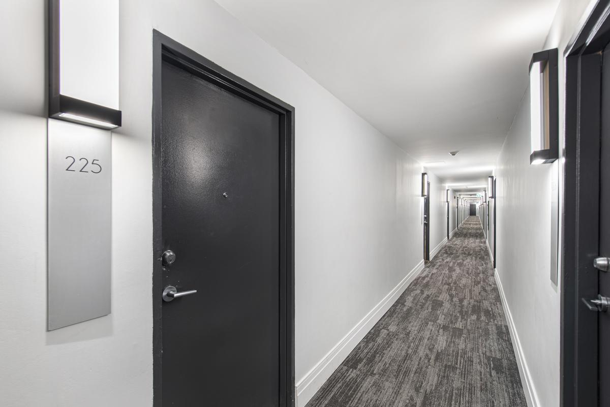 7170 Darcel Avenue - Photo 14