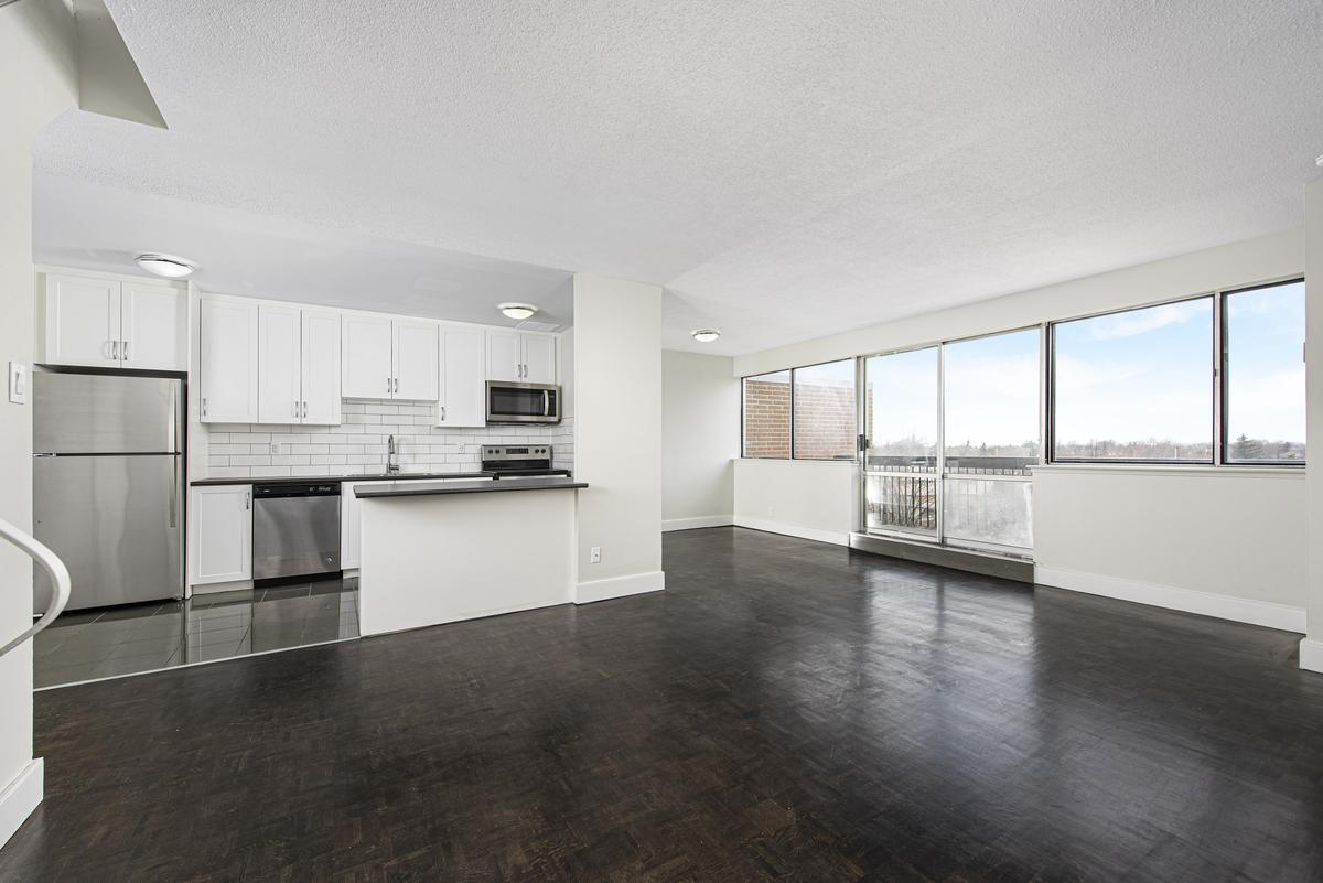 7230 Darcel Avenue - Photo 10