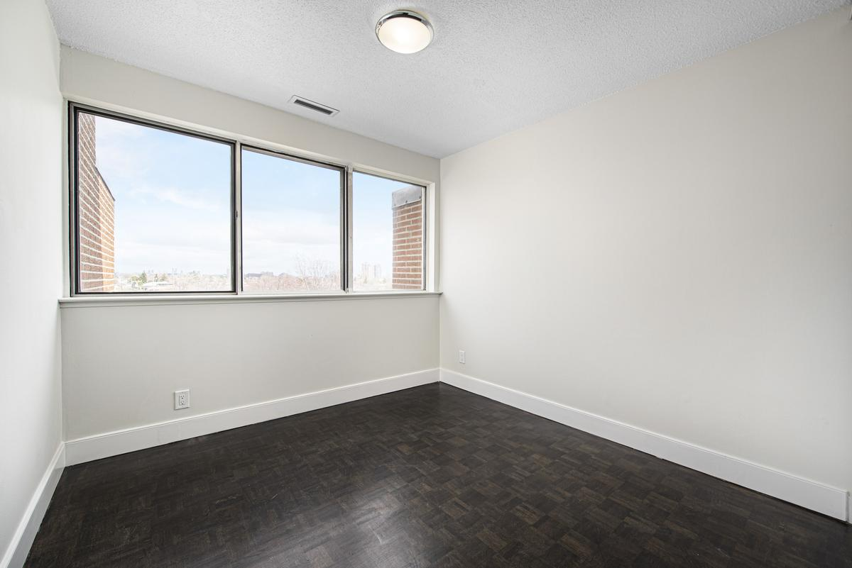 7230 Darcel Avenue - Photo 20