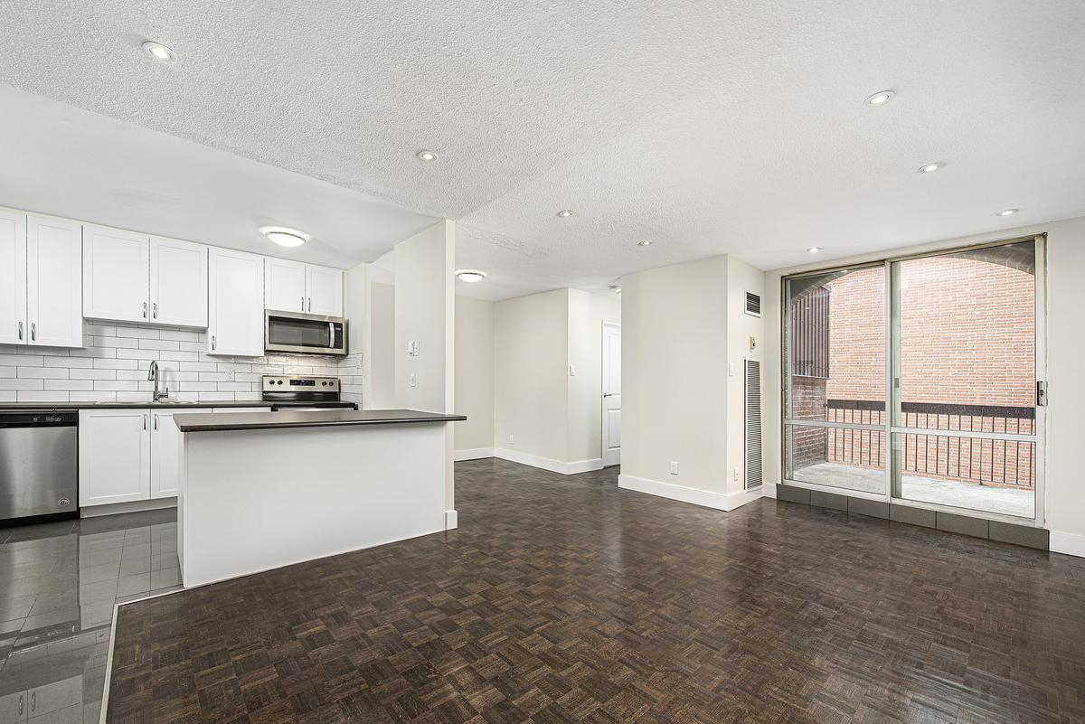 7280 Darcel Avenue - Photo 13