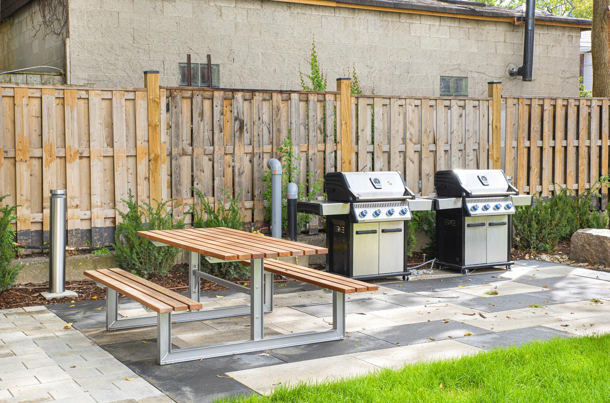 115 Dowling Avenue - Photo 5