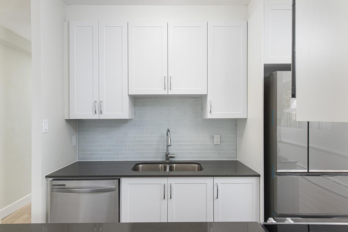 115 Dowling Avenue - Photo 6