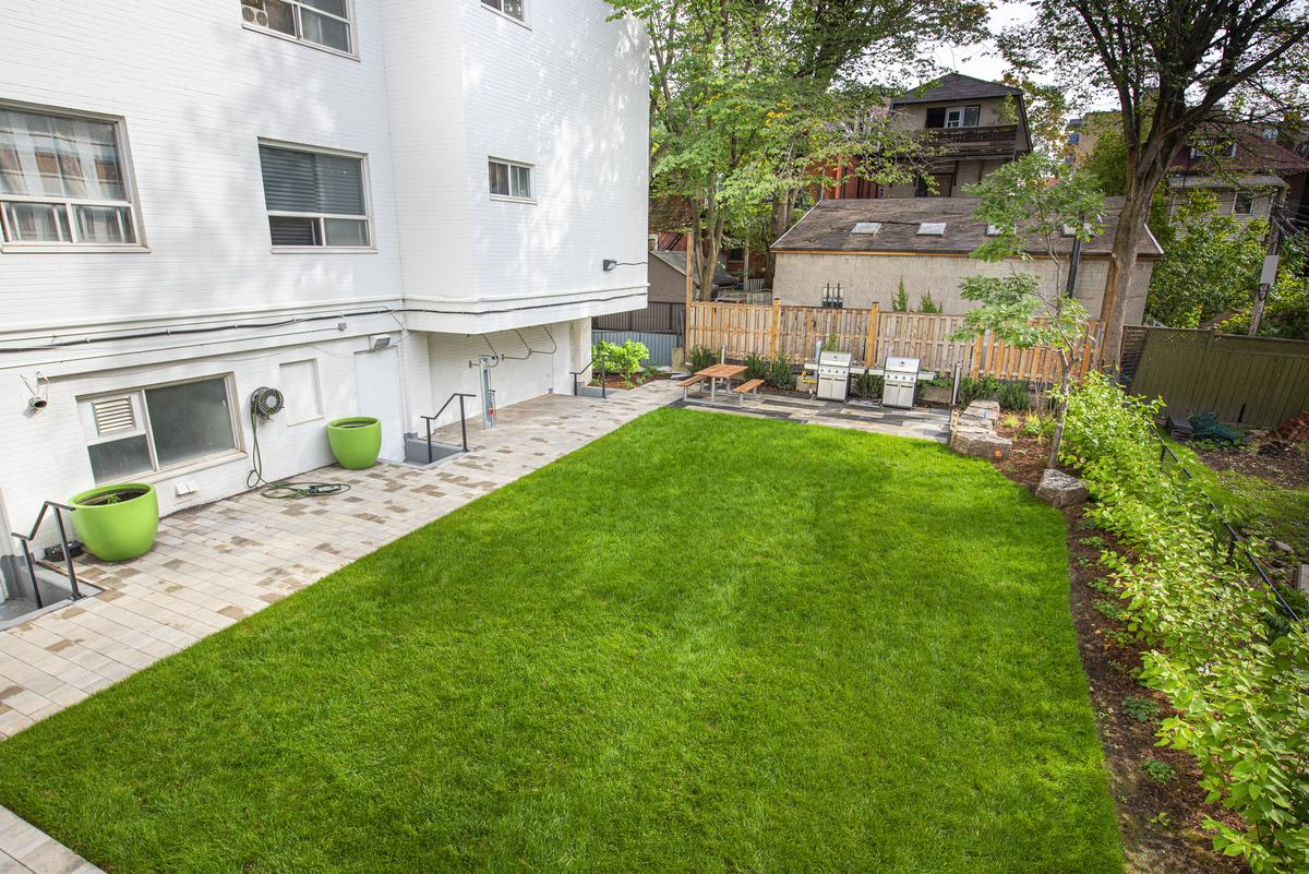 115 Dowling Avenue - Photo 18