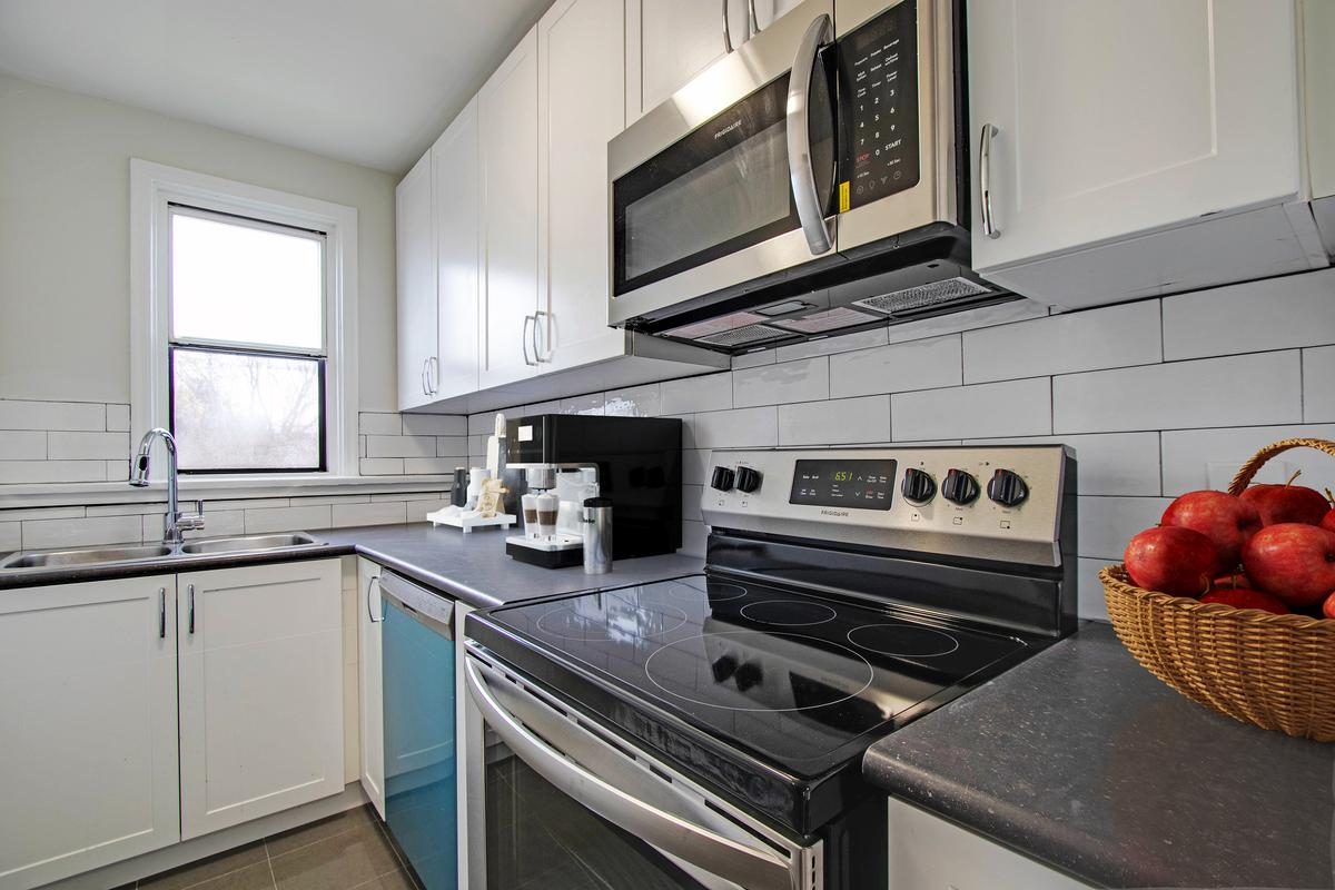64-68 Harris Park Drive - Photo 24