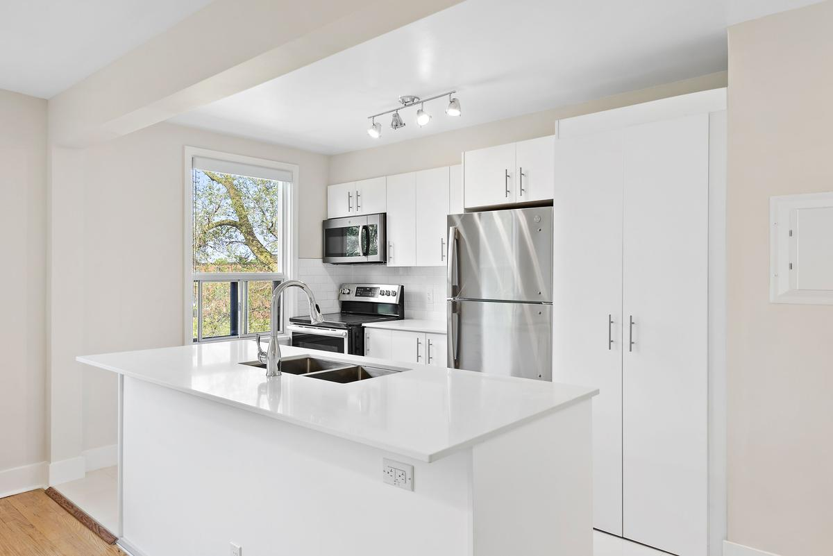 64-68 Harris Park Drive - Photo 30