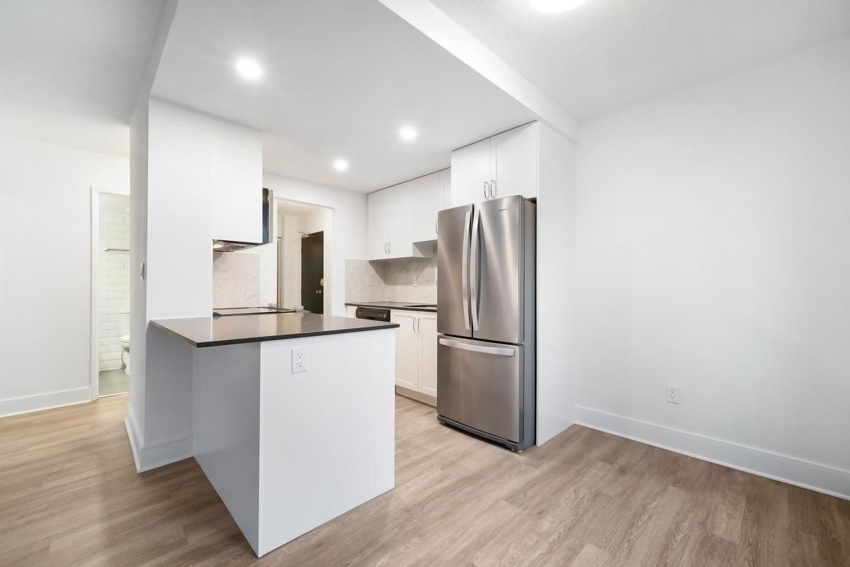 945 Jervis Street - Photo 20