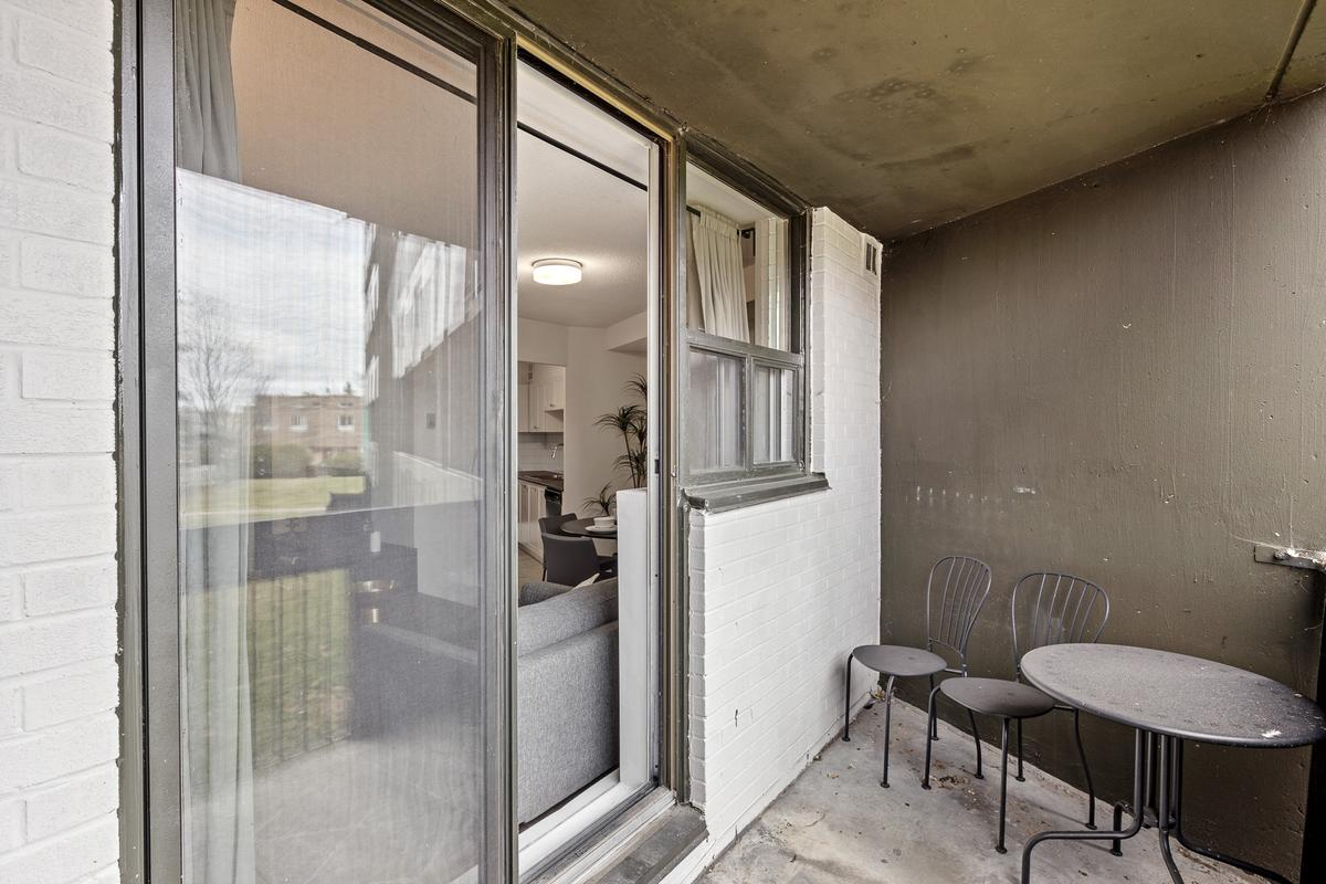 3360 Paul Anka Drive - Photo 2