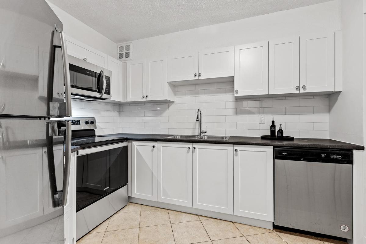 3360 Paul Anka Drive - Photo 12