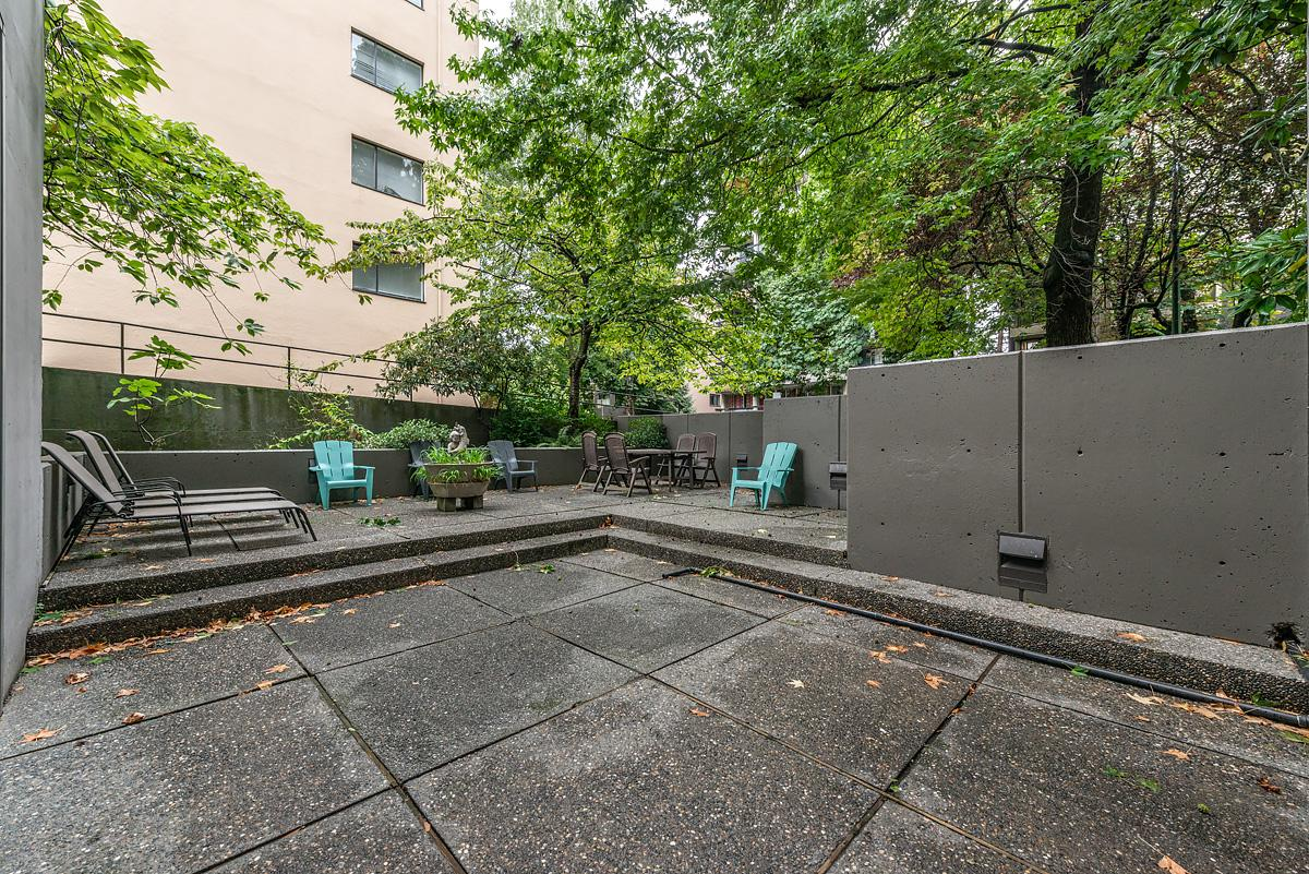 1255 Pendrell Street - Photo 18