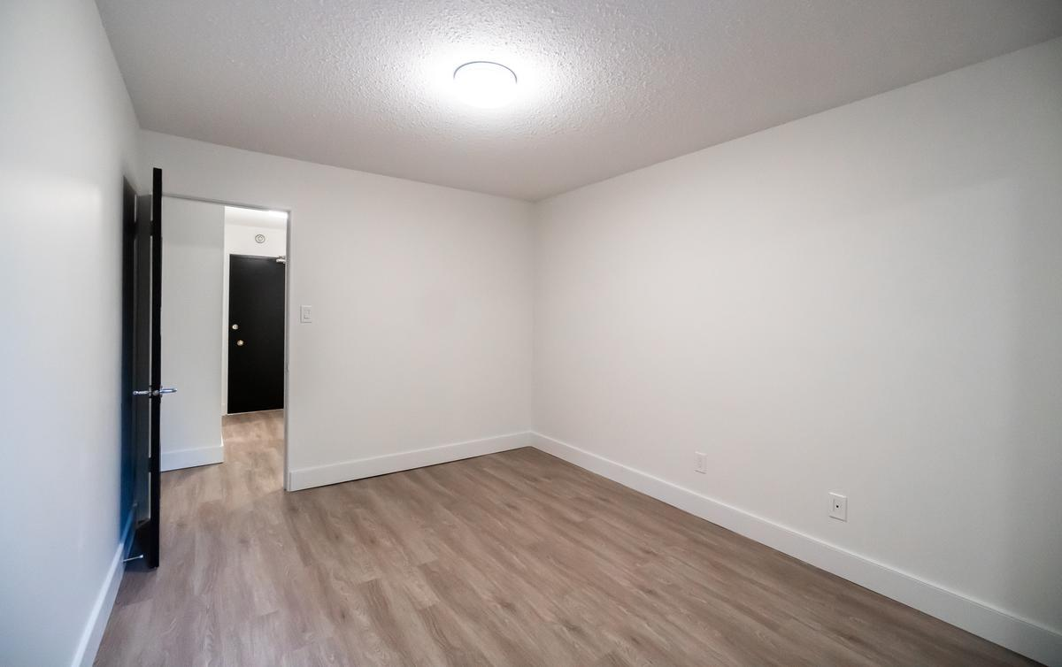 720 Queens Avenue - Photo 4