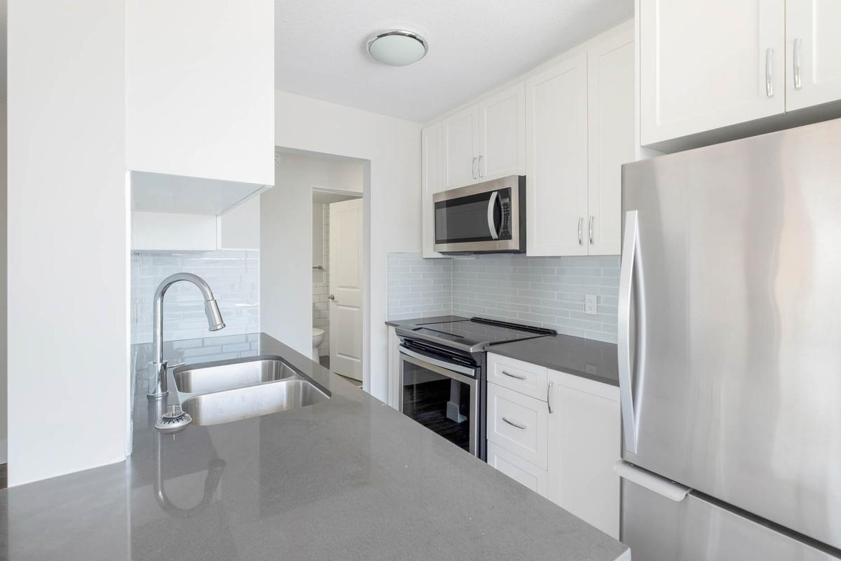 720 Queens Avenue - Photo 14