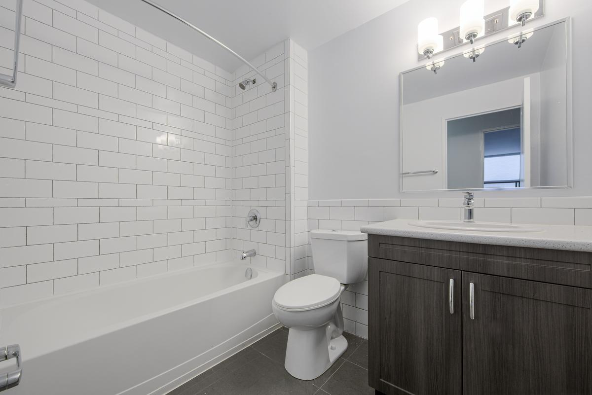 75 Silver Springs Boulevard - Photo 19