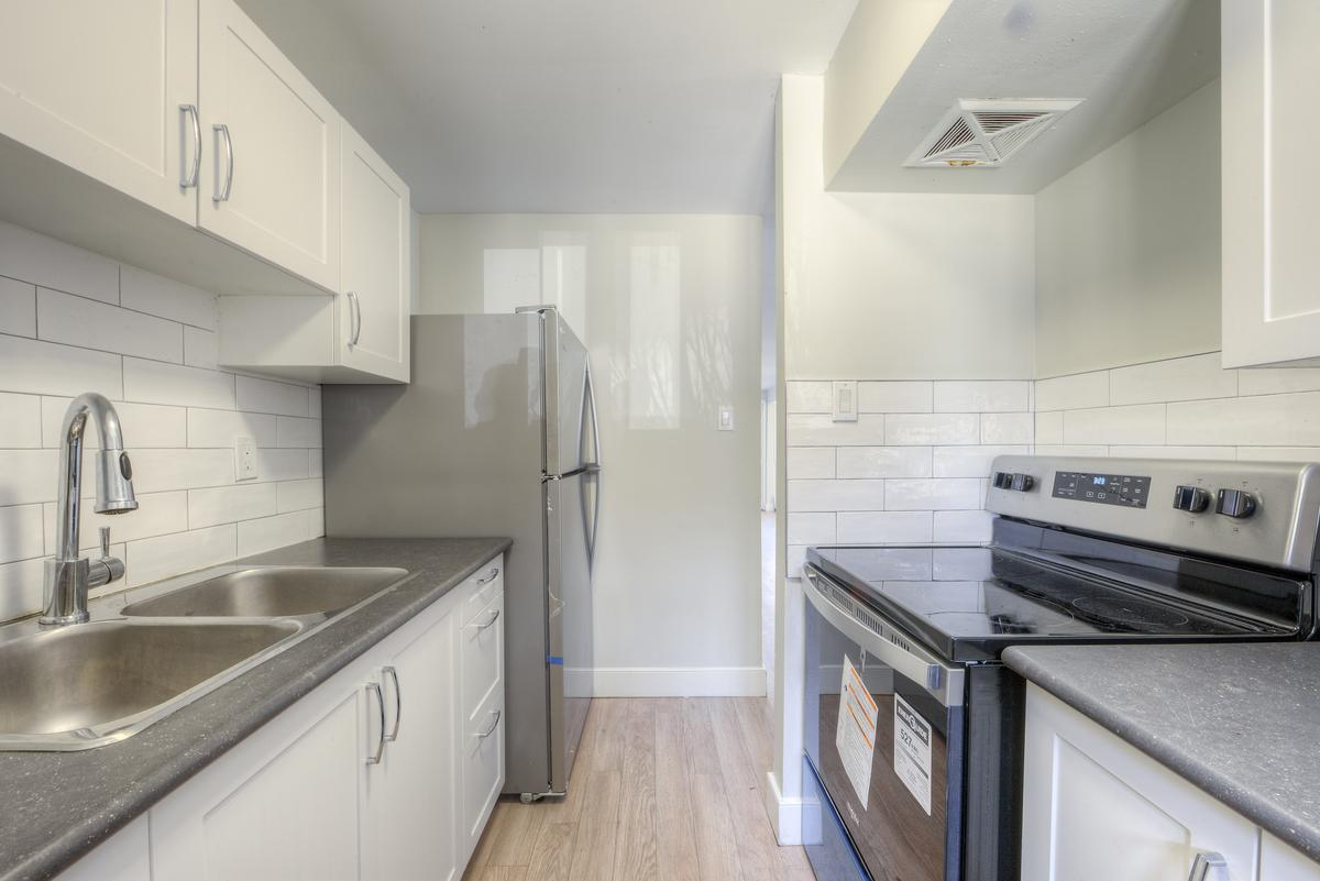 87-99 Silver Springs Boulevard