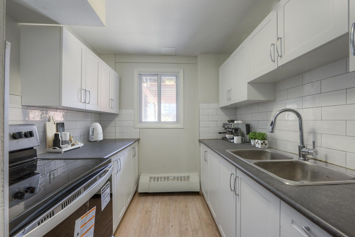 87-99 Silver Springs Boulevard - Photo 2