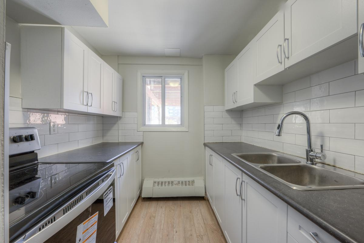 87-99 Silver Springs Boulevard - Photo 5
