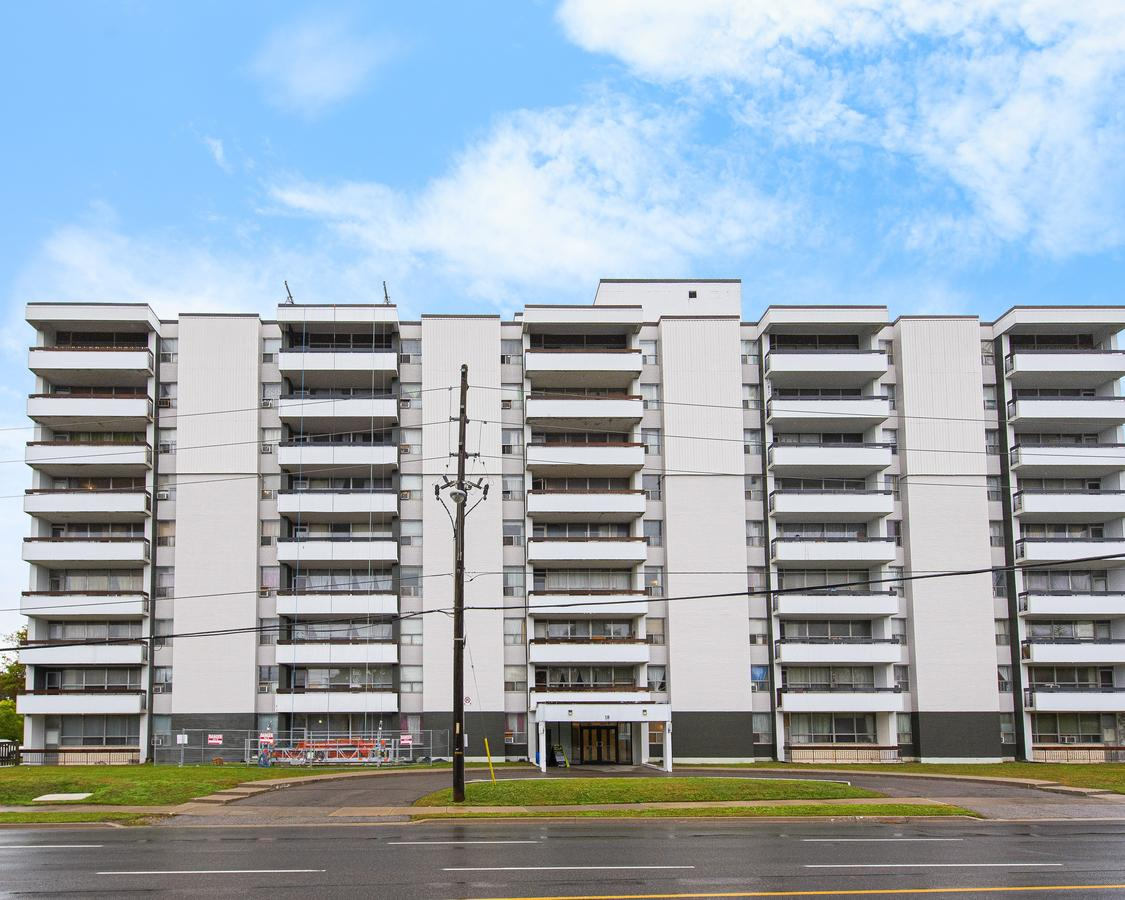 18 Steeles Avenue, East - Photo 12