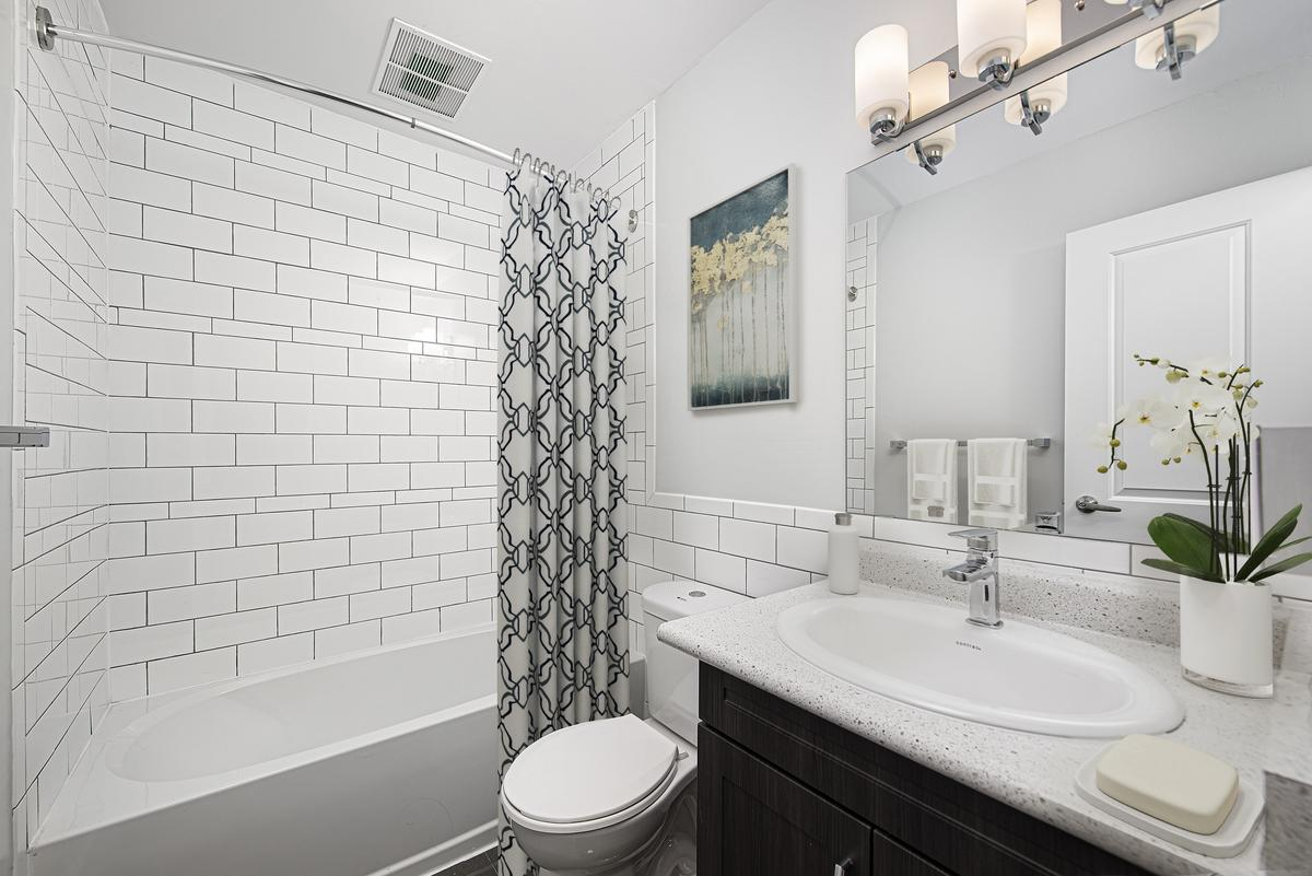 18 Steeles Avenue, East - Photo 23
