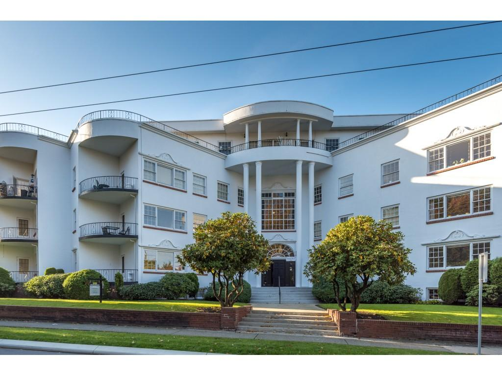 5450 University Boulevard - Photo 2