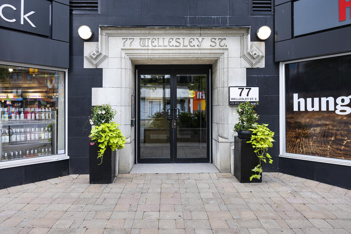 77 Wellesley Street East - Photo 6