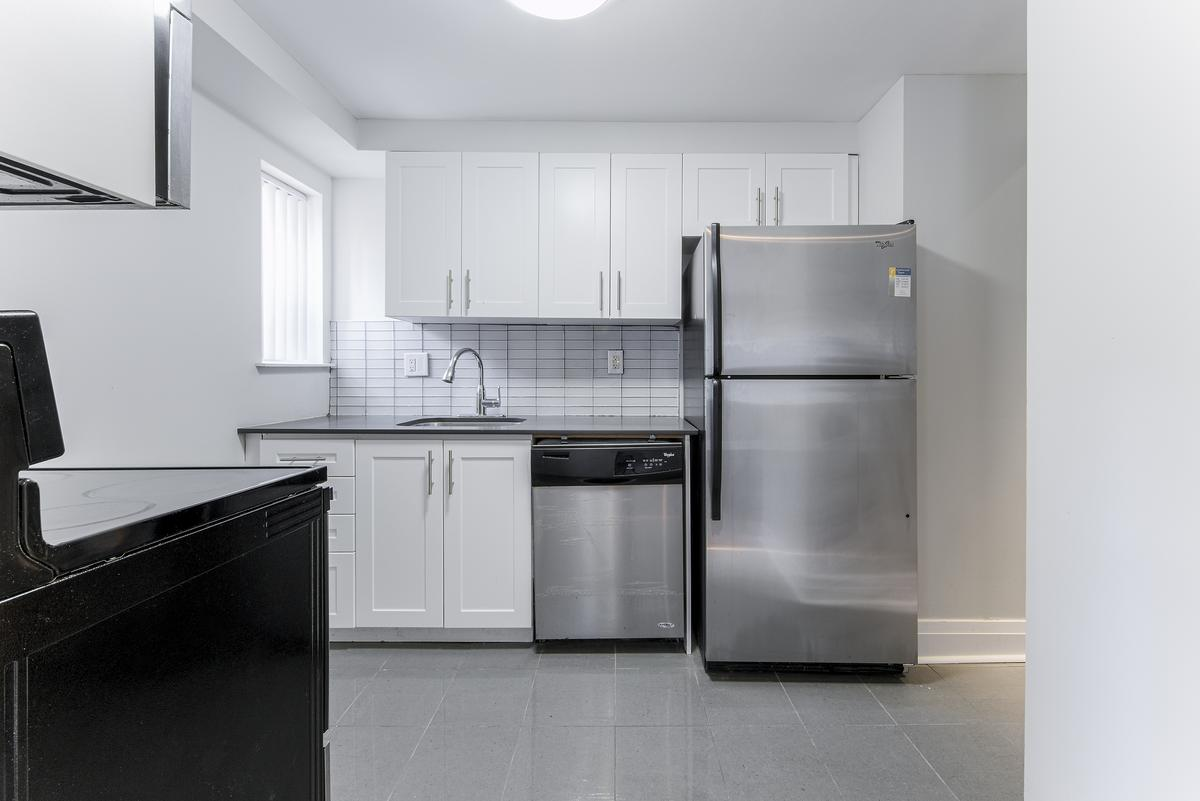 77 Wellesley Street East - Photo 12