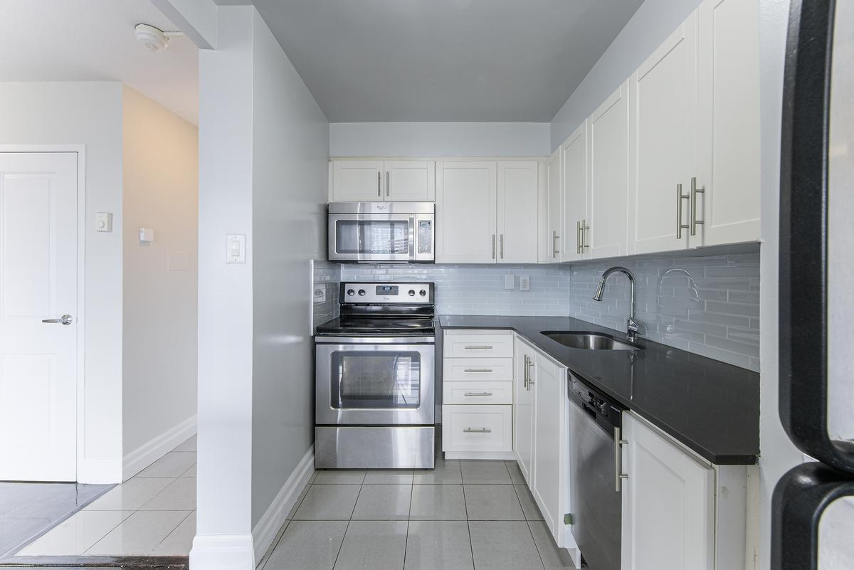 155 Wellesley Street East - Photo 14