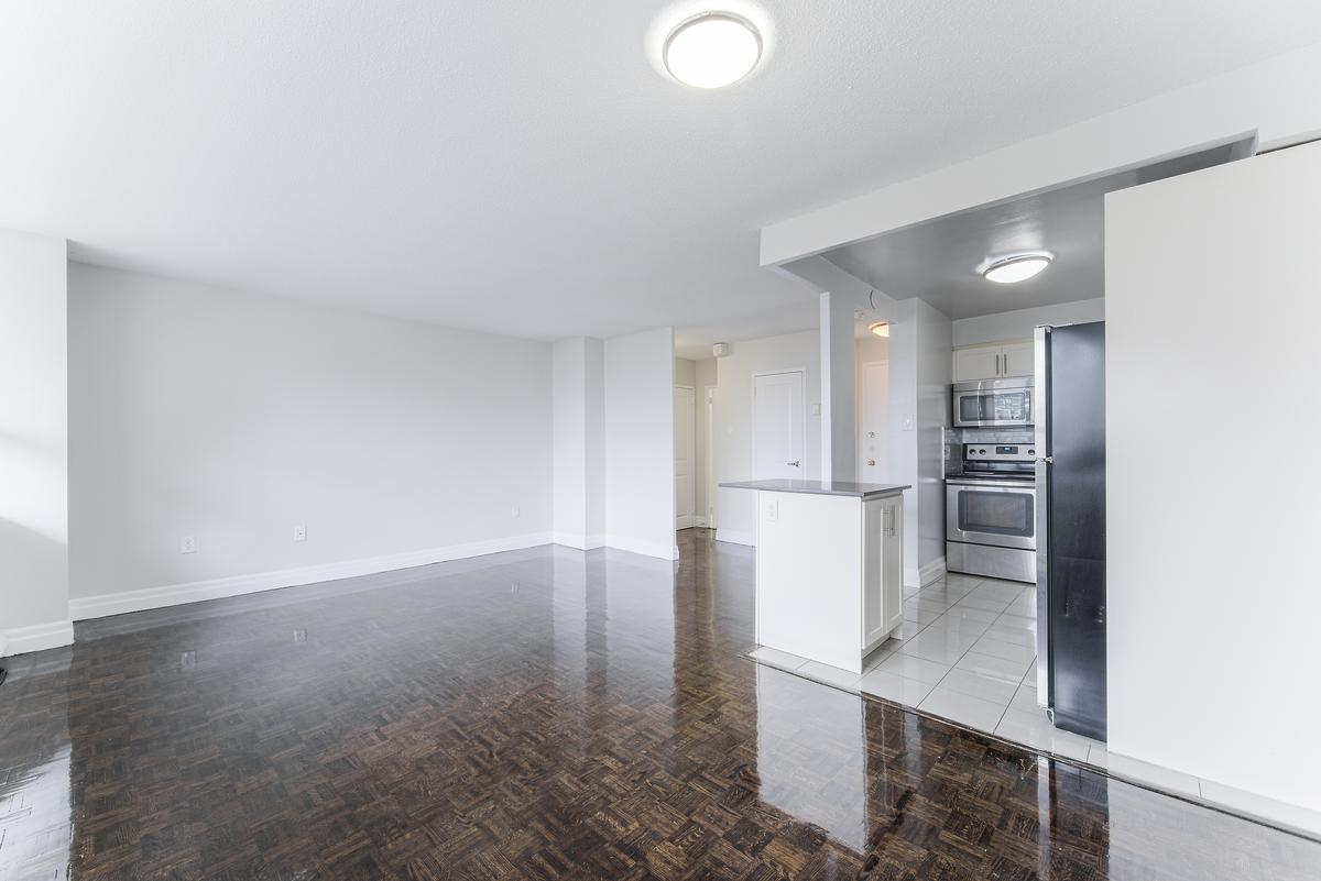 155 Wellesley Street East - Photo 15