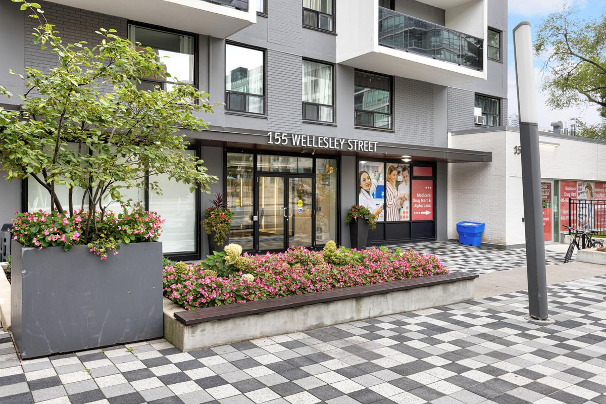 155 Wellesley Street East - Photo 19