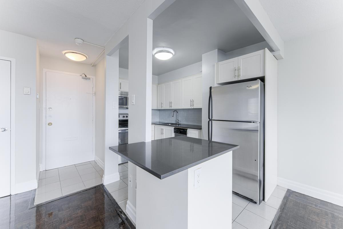 155 Wellesley Street East - Photo 31