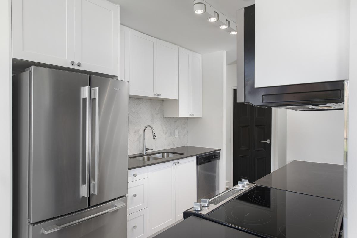 25 Eva Road - Photo 6
