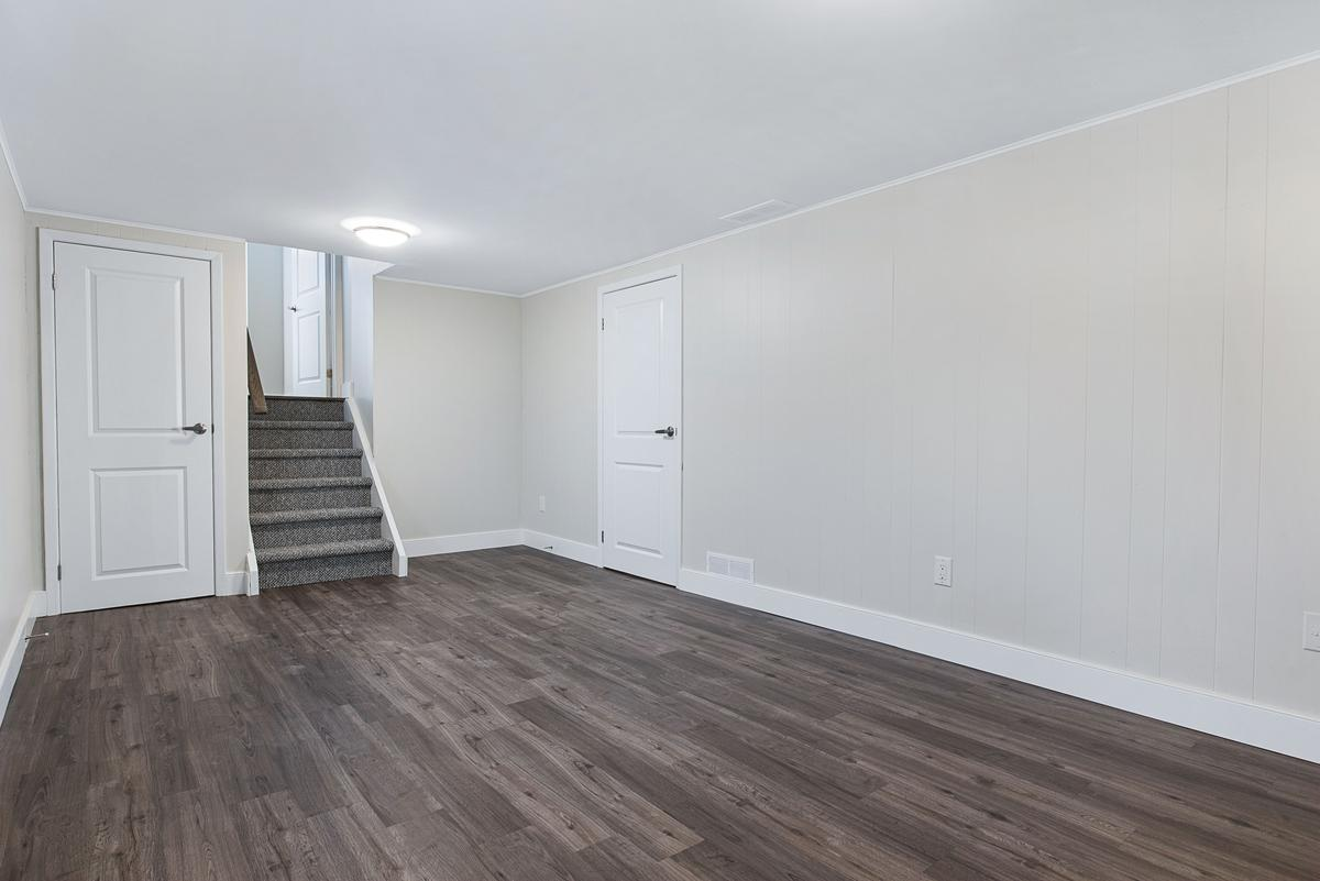 1539 - 1647 Williamsport Drive - Photo 7