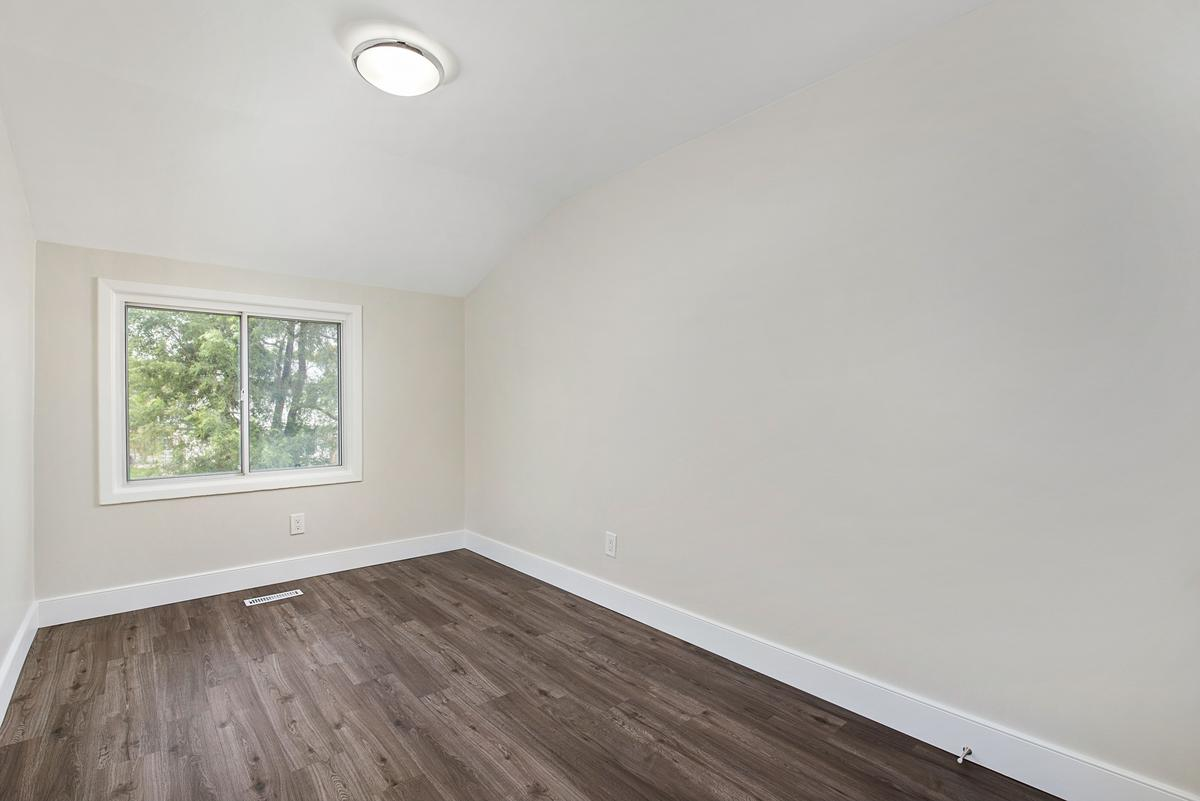 1539 - 1647 Williamsport Drive - Photo 11