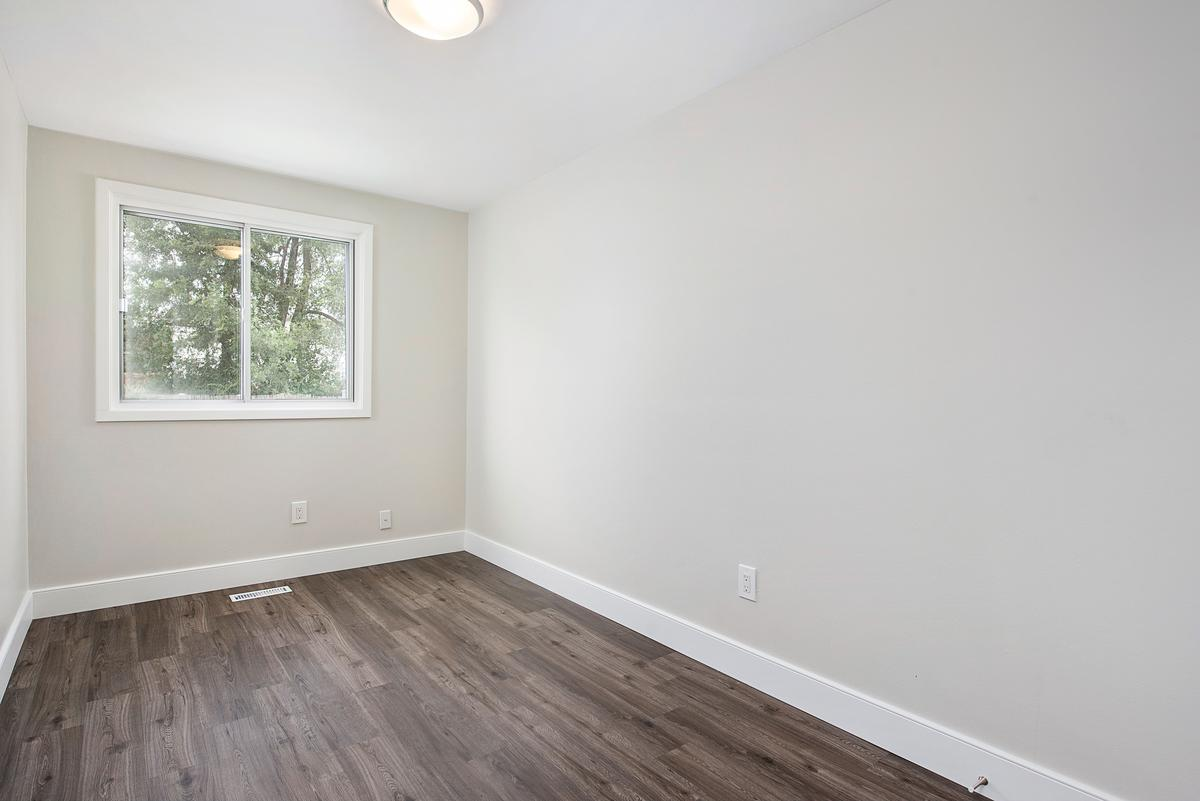 1539 - 1647 Williamsport Drive - Photo 16
