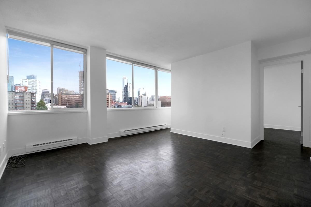 1100 Harwood condos - Photo 16