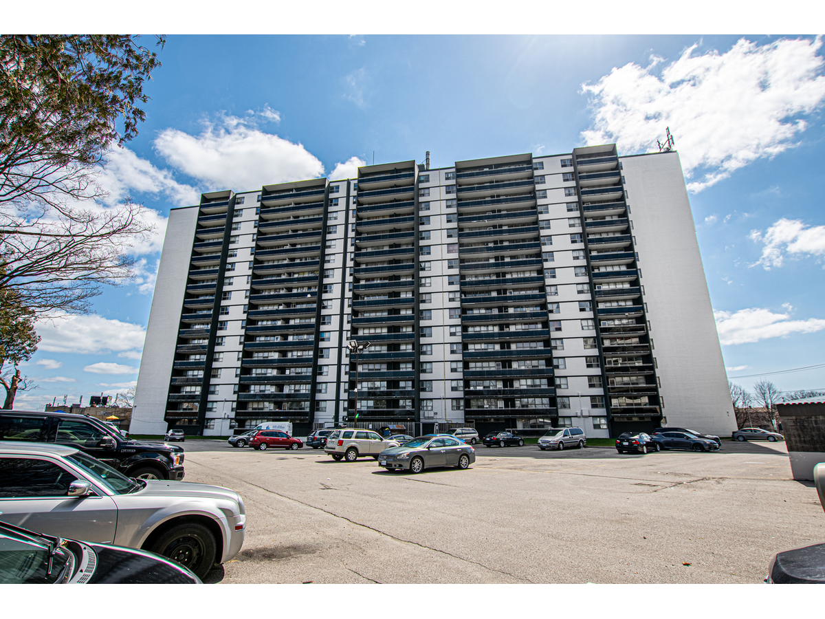 3434 Eglinton Avenue, East - Photo 6