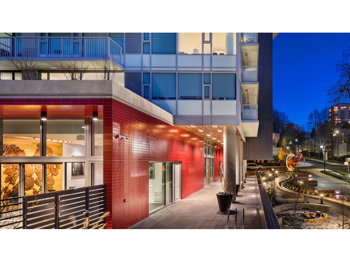 1051 Broughton Street - Photo 5
