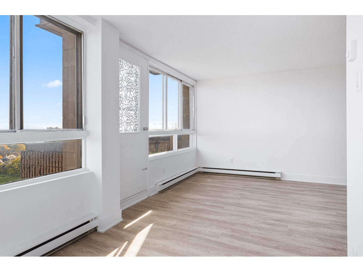 2969 Fairlea Crescent - Photo 9