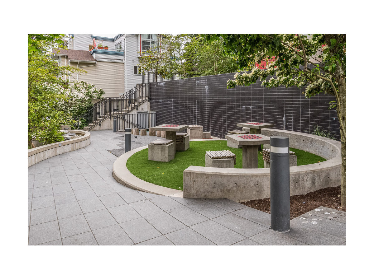 1051 Broughton Street - Photo 21