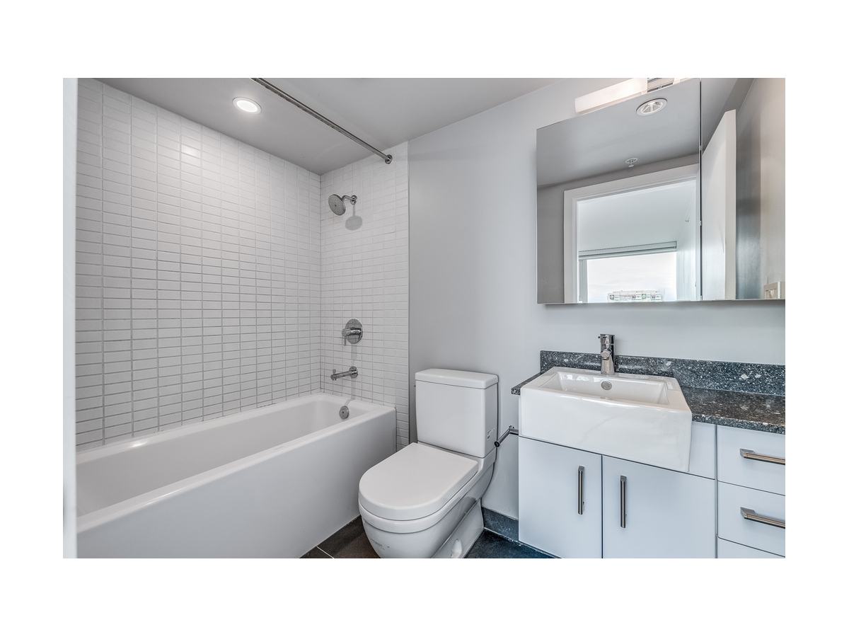 1051 Broughton Street - Photo 16