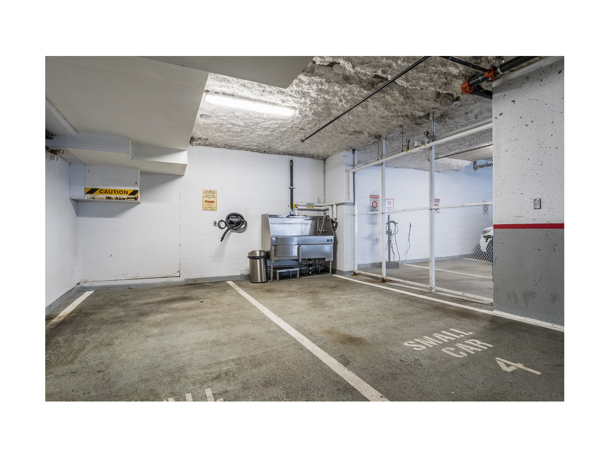 1051 Broughton Street - Photo 27