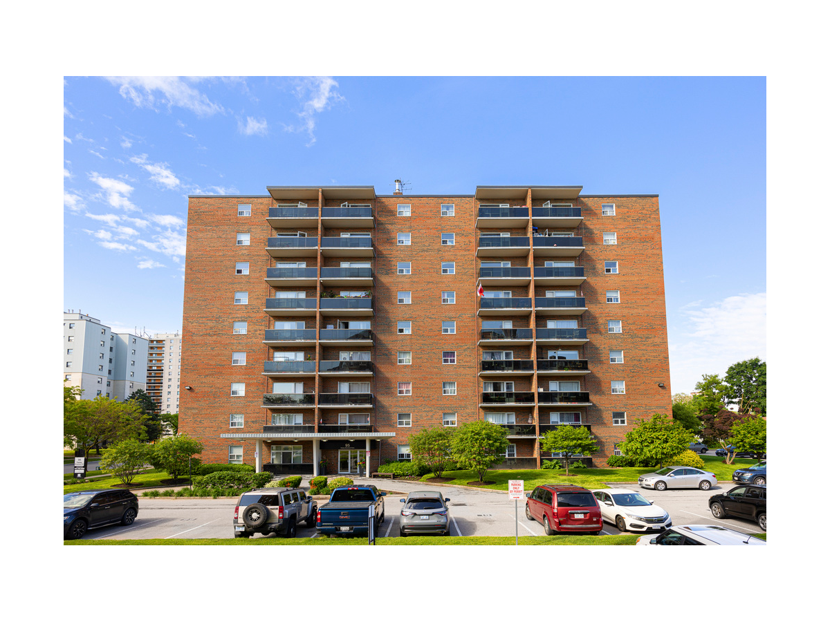 95 Paisley Boulevard West