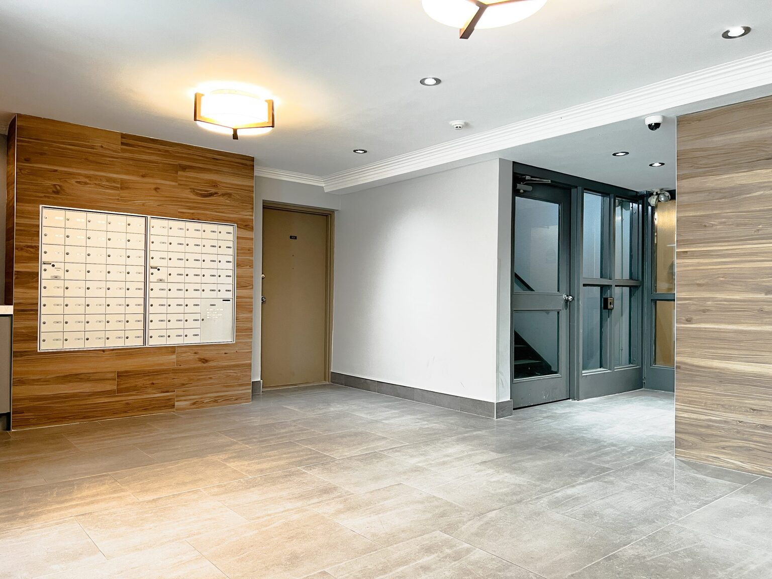 75 Spencer Avenue - Photo 2